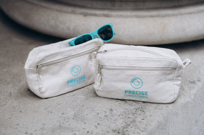 UK EXCLUSIVE: Wash Bag - Green Logo